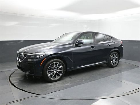 Used 2023 BMW X6 xDrive40i w/ M Sport Package image 1