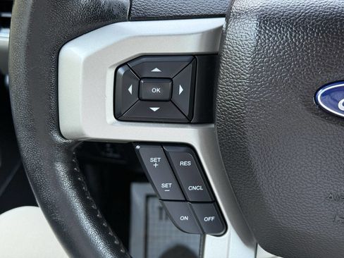 Used 2018 Ford F150 Lariat AWD/4WD image 24