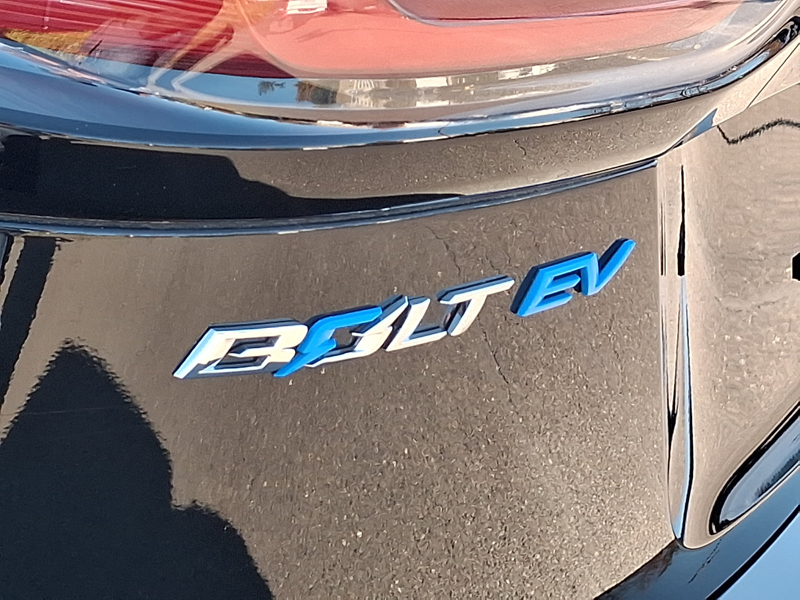 Used 2023 Chevrolet Bolt LT FWD image 29