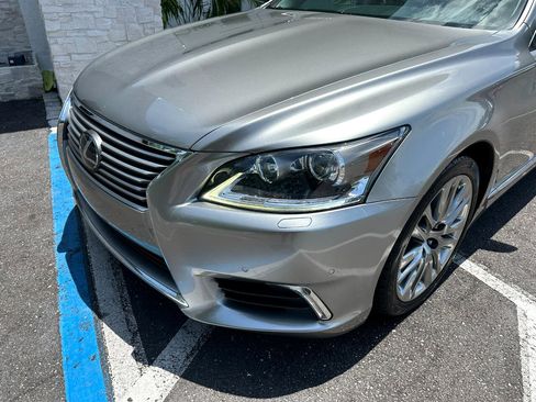 Used 2017 Lexus LS 460 image 7
