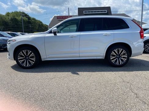 Used 2021 Volvo XC90 T6 Momentum w/ Climate Package AWD/4WD image 3