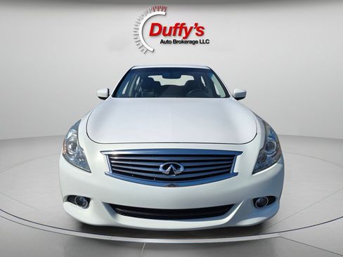 Used 2015 INFINITI Q40 w/ Moonroof Package RWD image 15