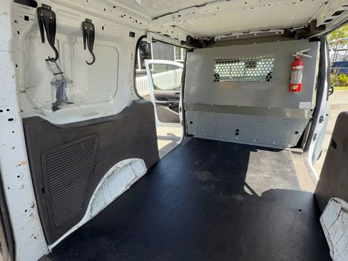Used 2020 Ford Transit Connect XL FWD image 32
