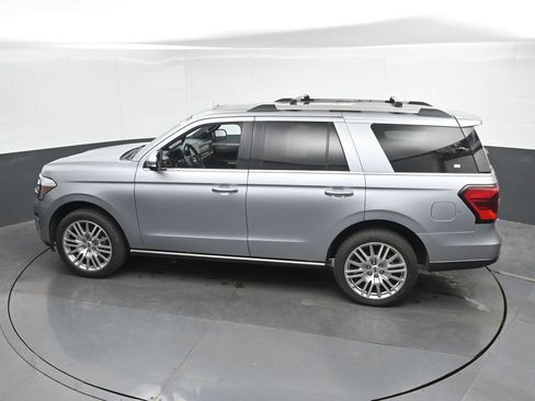 Used 2024 Ford Expedition Limited AWD/4WD image 37