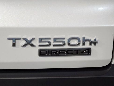 New 2025 Lexus TX 550h AWD Plug-In Hybrid image 10