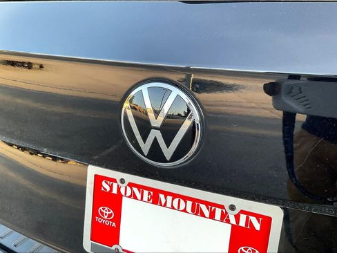 Used 2023 Volkswagen Taos S FWD image 30