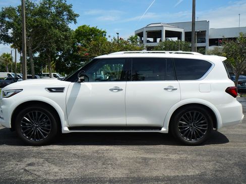 Used 2024 INFINITI QX80 Sensory AWD/4WD image 8