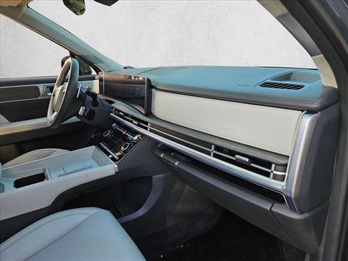 Used 2024 Hyundai Santa Fe Calligraphy image 24