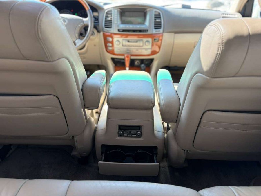 Used 2006 Lexus LX 470 4WD image 28