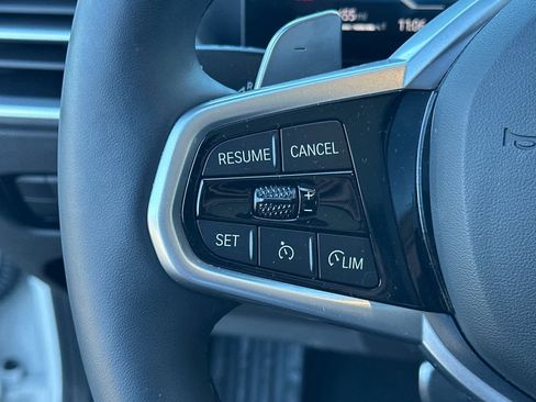 Used 2025 BMW 330i Sedan w/ M Sport Package image 27