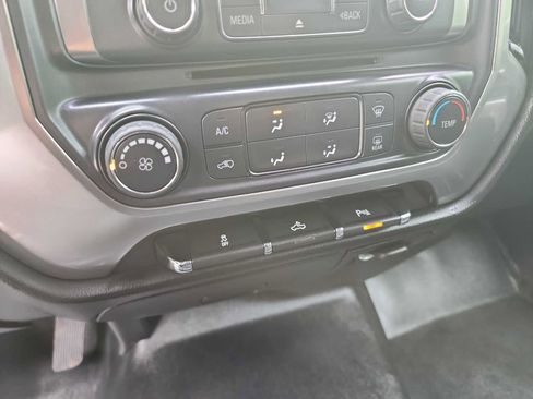Used 2017 Chevrolet Silverado 2500 LT AWD/4WD image 31