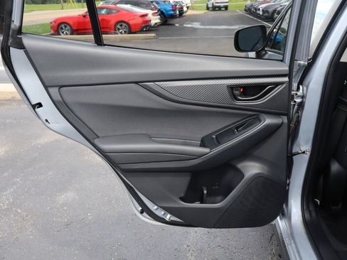Used 2018 Subaru Crosstrek 2.0i Premium AWD/4WD image 24