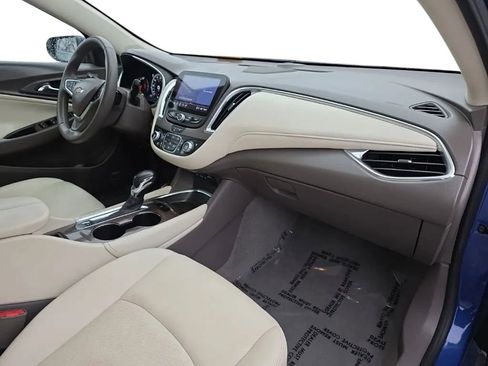 Used 2023 Chevrolet Malibu LT FWD image 15