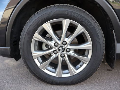 Used 2017 Toyota RAV4 Limited image 44