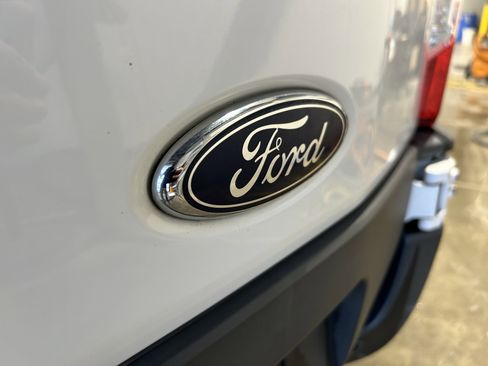 Used 2016 Ford Transit 150 XLT image 16