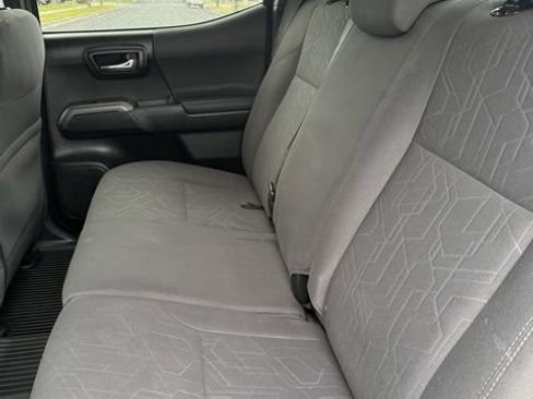 Used 2018 Toyota Tacoma SR5 image 35