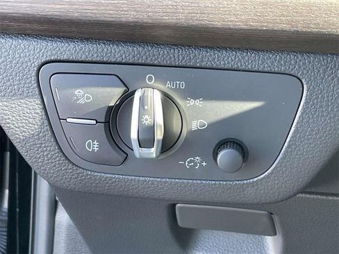 Used 2022 Audi Q5 2.0T Premium image 20