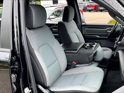 Used 2021 RAM 1500 Big Horn AWD/4WD image 11