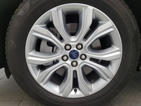 Used 2021 Ford Edge Titanium w/ Cargo Accessory Package FWD image 31