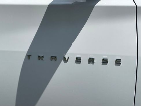 Used 2019 Chevrolet Traverse LT w/ LPO, Floor Liner Package AWD/4WD image 10