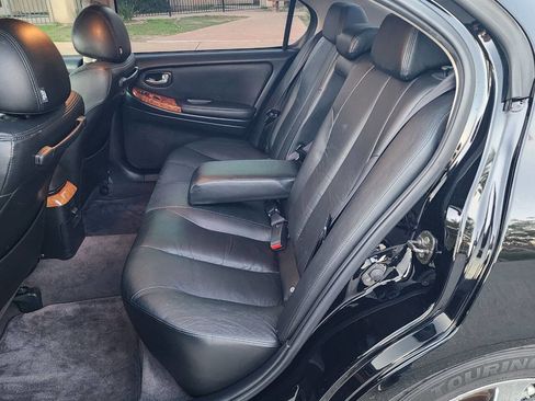 Used 2004 INFINITI I35 w/ Navigation Pkg image 12