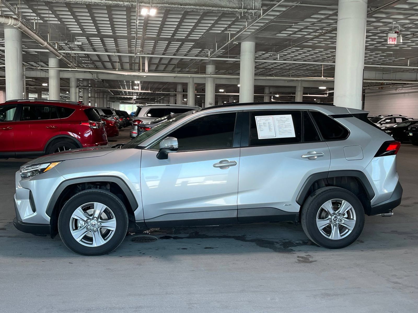 Used 2025 Toyota RAV4 XLE AWD/4WD image 7
