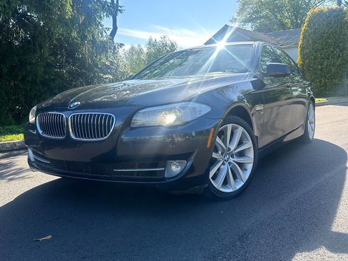 Used 2012 BMW 535i xDrive Sedan AWD/4WD image 2