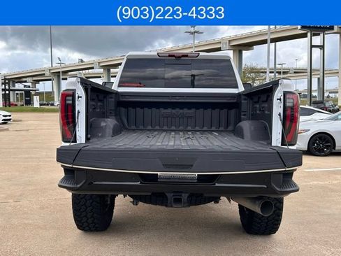 Used 2025 GMC Sierra 2500 AT4X AWD/4WD image 11