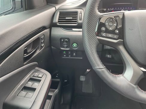 Used 2025 Honda Passport Black Edition image 16