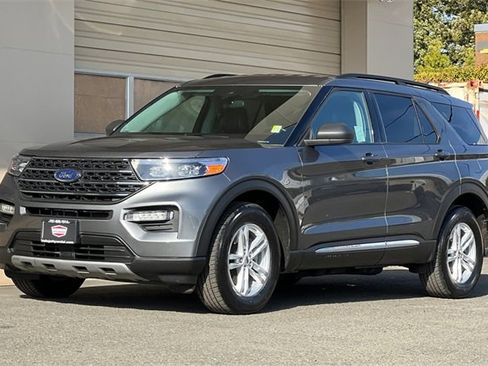 Used 2023 Ford Explorer XLT w/ Equipment Group 202A image 11