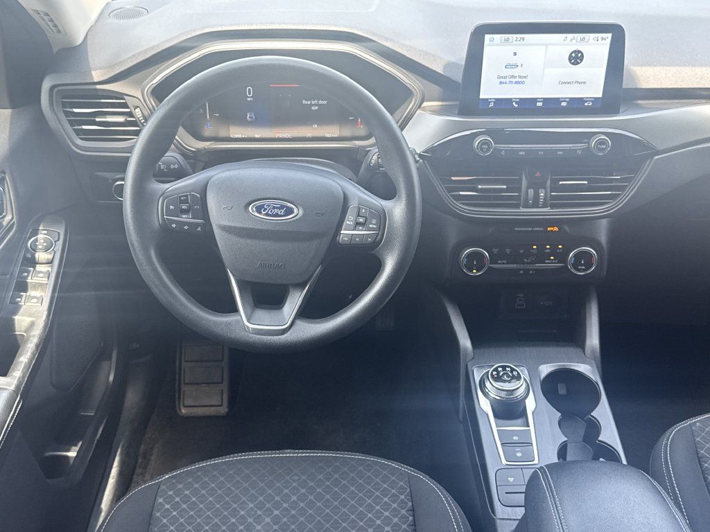 Used 2025 Ford Escape Active AWD/4WD image 22