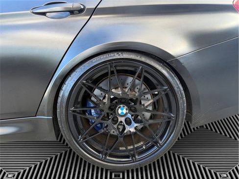Used 2018 BMW M3 image 14
