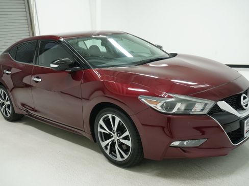 Used 2017 Nissan Maxima 3.5 SV image 3