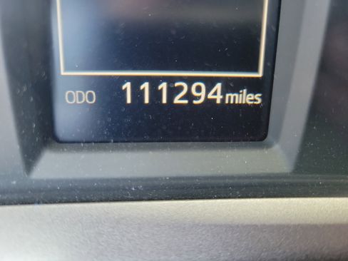 Used 2018 Toyota RAV4 XLE image 16