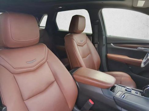 Used 2023 Cadillac XT5 Premium Luxury w/ Technology Package FWD image 26