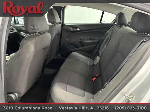 Used 2018 Chevrolet Cruze LS image 13