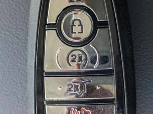 New 2025 Lincoln Navigator Reserve image 37