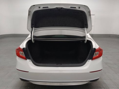 Used 2018 Honda Accord LX image 29