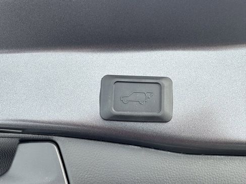 New 2025 Toyota RAV4 XLE image 14