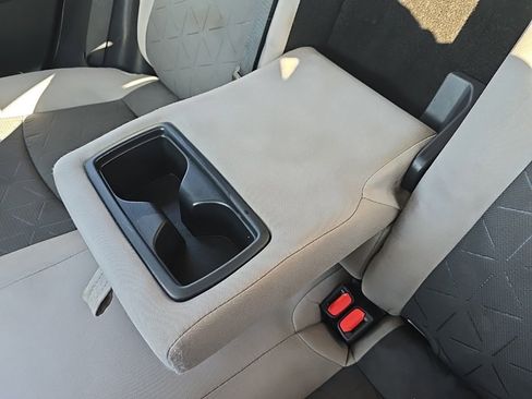 Used 2021 Toyota RAV4 XLE w/ Convenience Package image 22