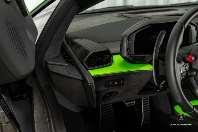 Used 2024 Lamborghini Revuelto AWD/4WD image 44