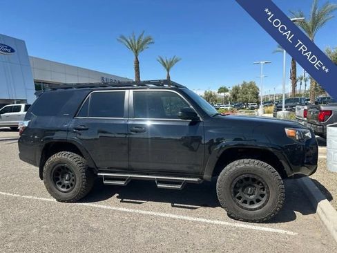 Used 2024 Toyota 4Runner SR5 AWD/4WD image 4