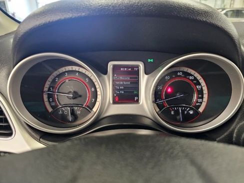 Used 2018 Dodge Journey SE image 13