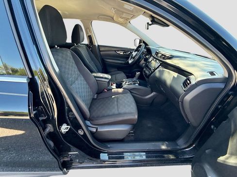 Used 2020 Nissan Rogue Sport SV FWD image 28