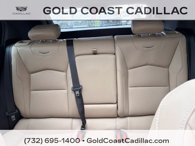 Used 2024 Cadillac XT4 Luxury w/ Cold Weather Package AWD/4WD image 20