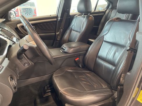 Used 2016 Ford Taurus SEL w/ Equipment Group 201A image 11