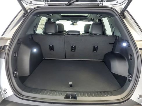 New 2026 Chevrolet Equinox ACTIV w/ Convenience Package III AWD/4WD image 12