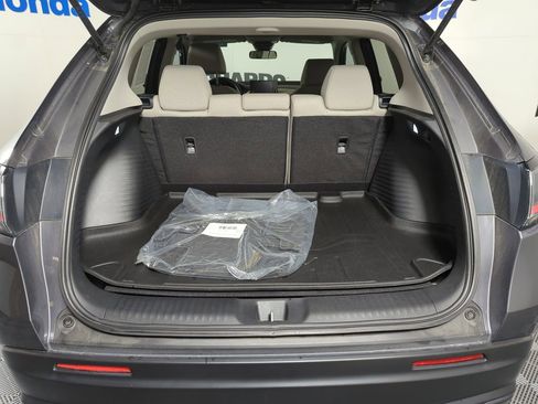 Used 2025 Honda HR-V LX image 19