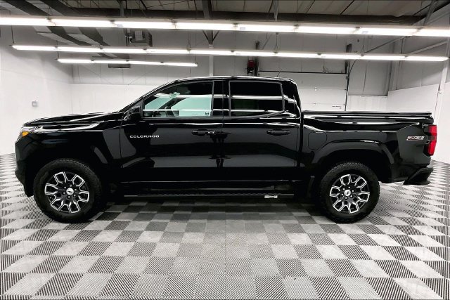 Used 2023 Chevrolet Colorado Z71 w/ Z71 Convenience Package 2 AWD/4WD image 13