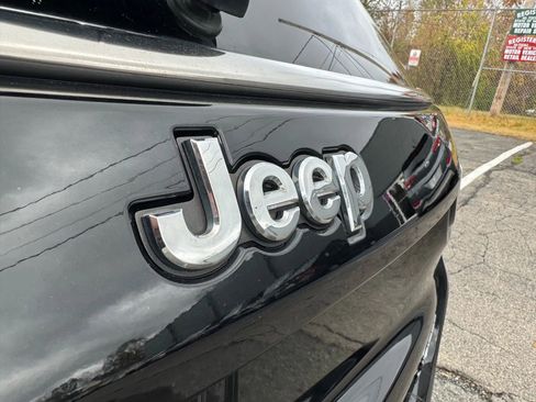 Used 2018 Jeep Compass Limited w/ Navigation Group image 32